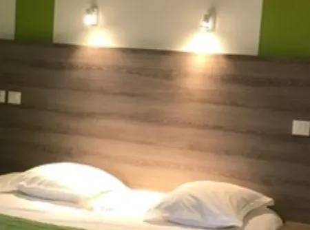 B Troyes Aeroport Hotel