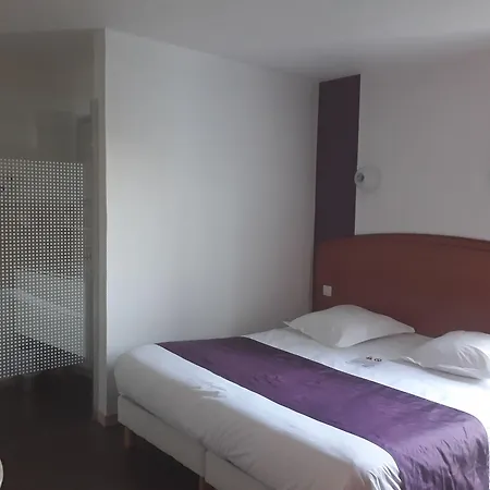 B Troyes Aeroport 2*