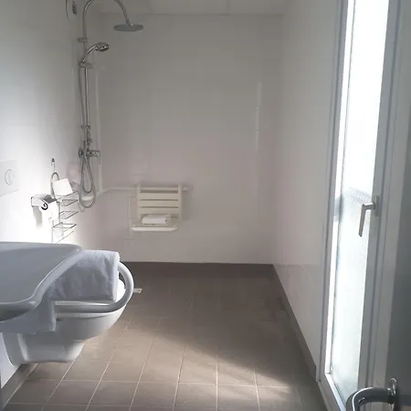 B Troyes Aeroport 2*