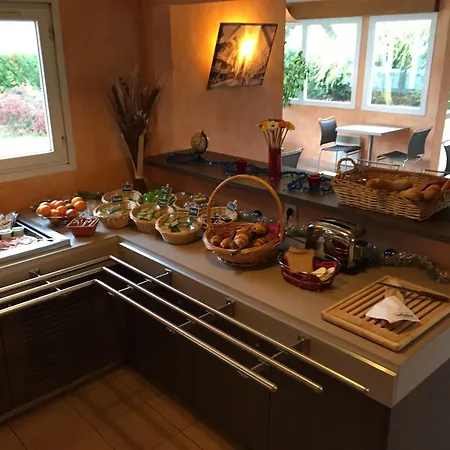 B Troyes Aéroport La Chapelle-Saint-Luc