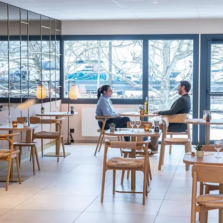 B Troyes Aéroport 2*