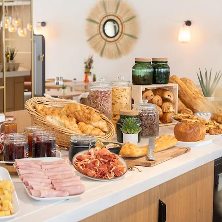 B Troyes Aéroport 2* La Chapelle-Saint-Luc