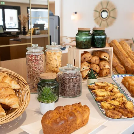 B Troyes Aéroport 2*